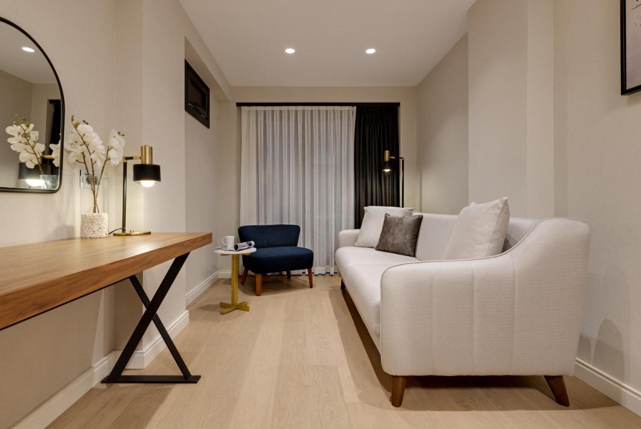 Gleam Collection Hotel Istanbul Exterior photo A living room in a micro apartment