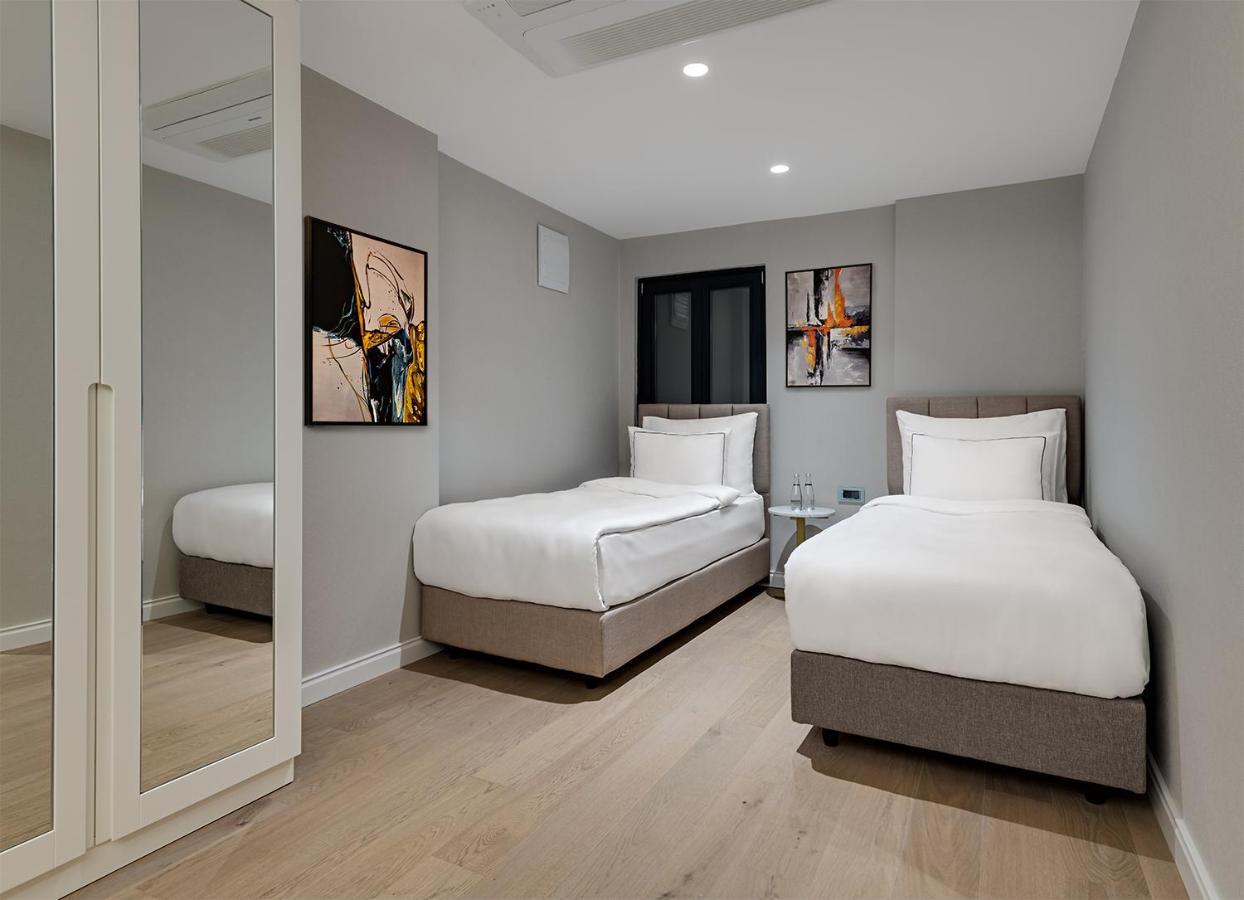 Gleam Collection Hotel Istanbul Exterior photo A bedroom at the hotel